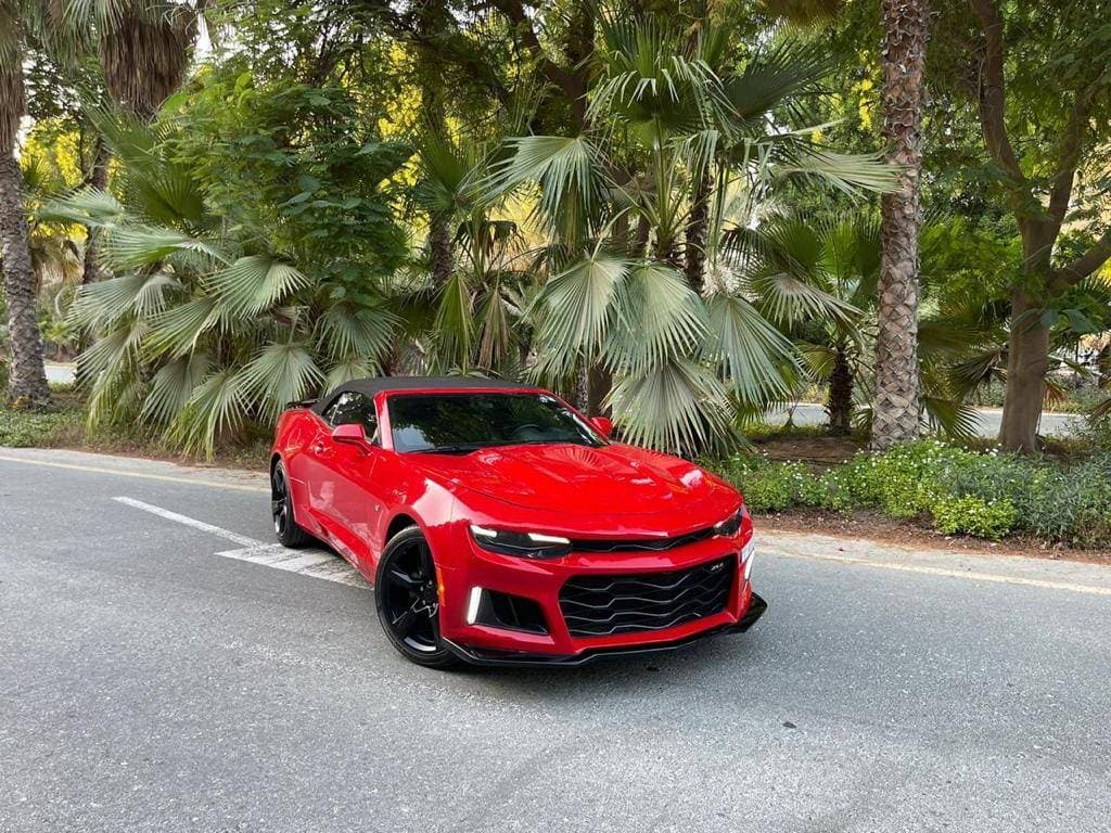 Rent Chevrolet Camaro Dubai gallery photo 1