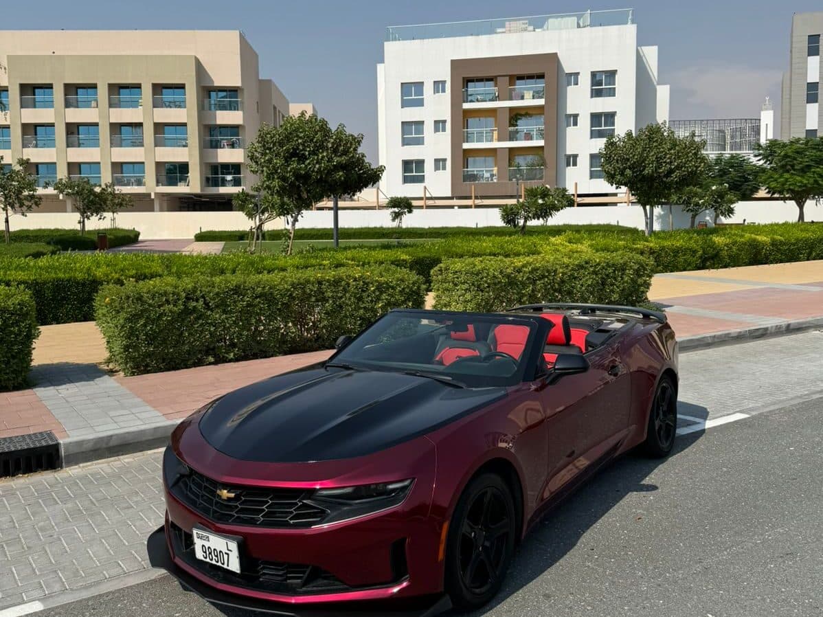Rent Convertible Chevrolet Camaro Dubai gallery photo 1