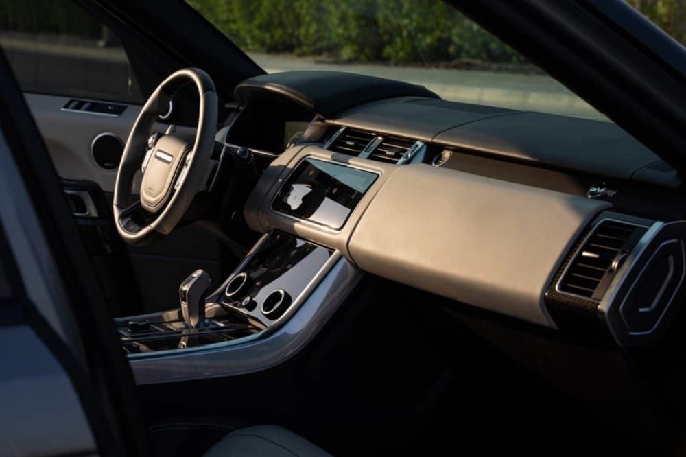 Rent Range Rover SVR Dubai gallery photo 3