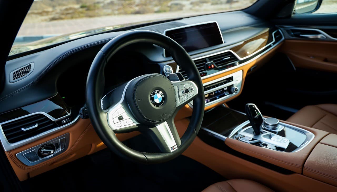 Rent BMW 7 Series in Dubai gallery photo 4
