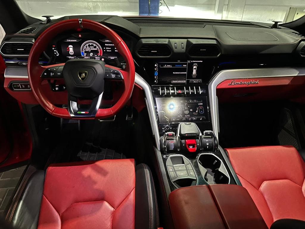 Lamborghini Urus Rentals in Dubai gallery photo 3