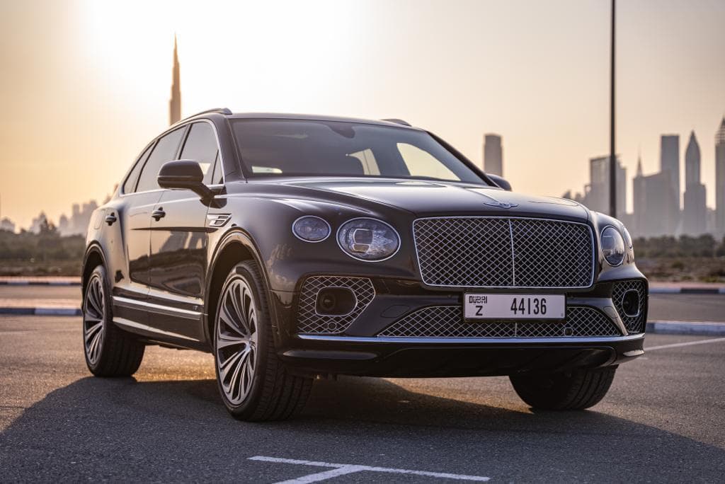 Rent Black Bentley Bentayga in Dubai gallery photo 1