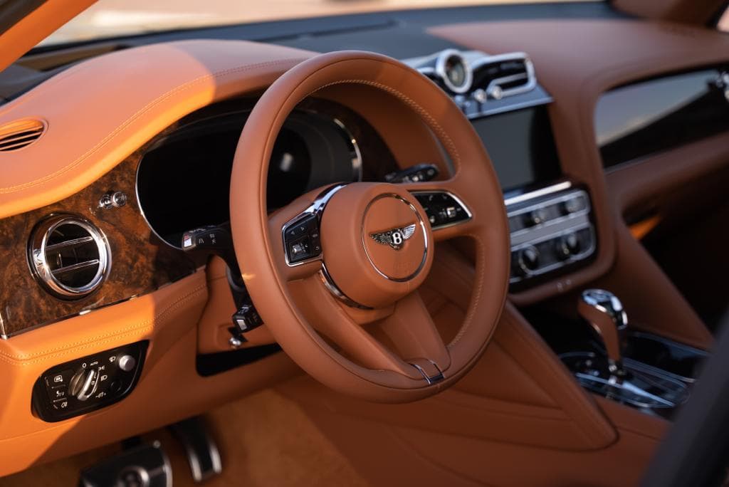 Rent Black Bentley Bentayga in Dubai gallery photo 3