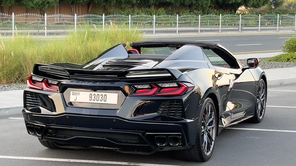 Rent Chevrolet Corvette in Dubai gallery photo 4
