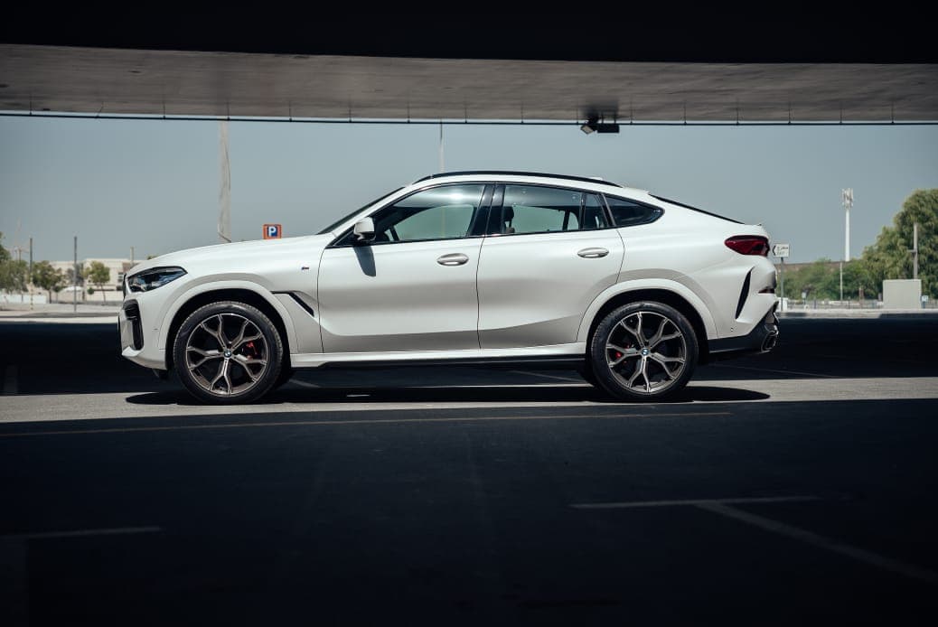 Rent BMW X6 in Dubai gallery photo 3