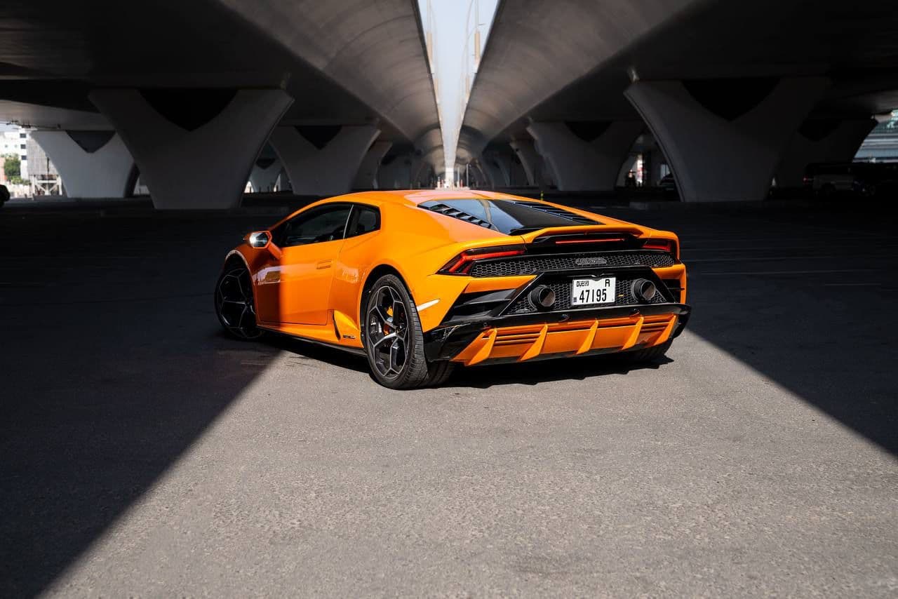 Rent Lamborghini Huracan Coupe in Dubai gallery photo 4