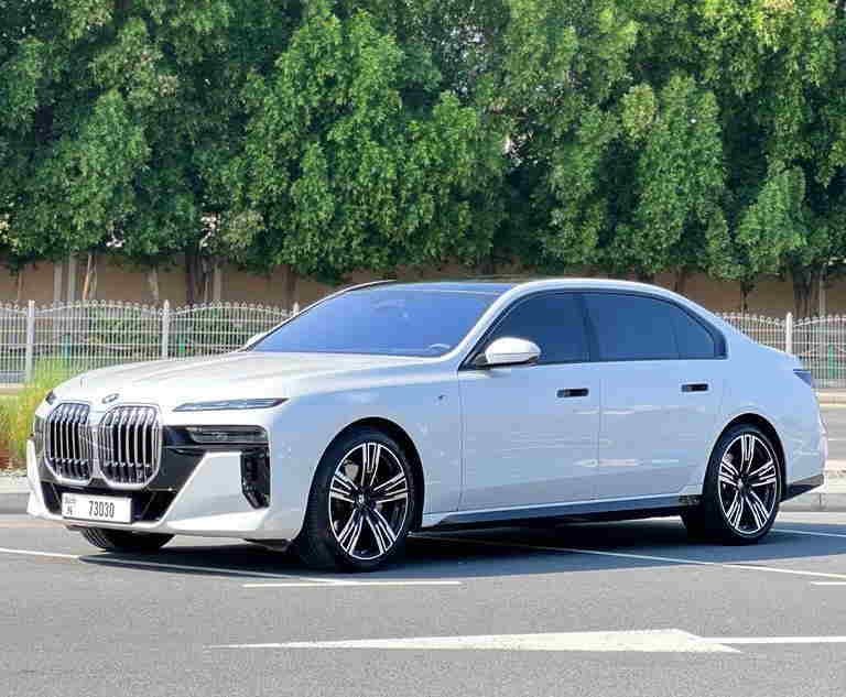 Rent BMW 735i in Dubai gallery photo 1