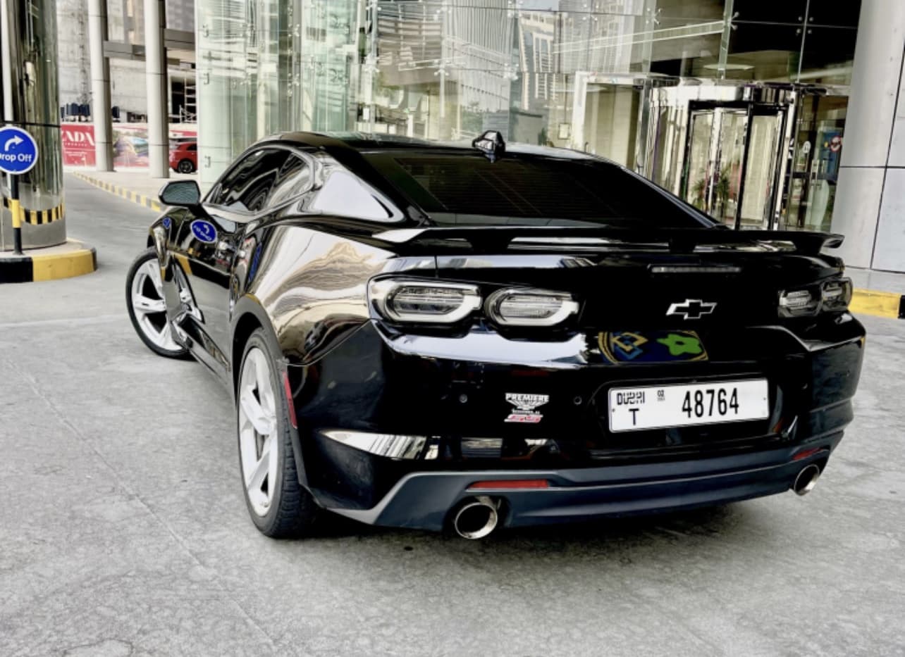 Rent Chevrolet Camaro SS V8 Dubai gallery photo 4