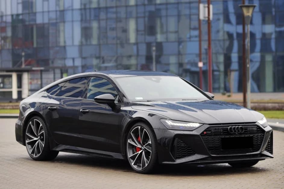 Audi RS 7 Sportback rental Abu Dhabi