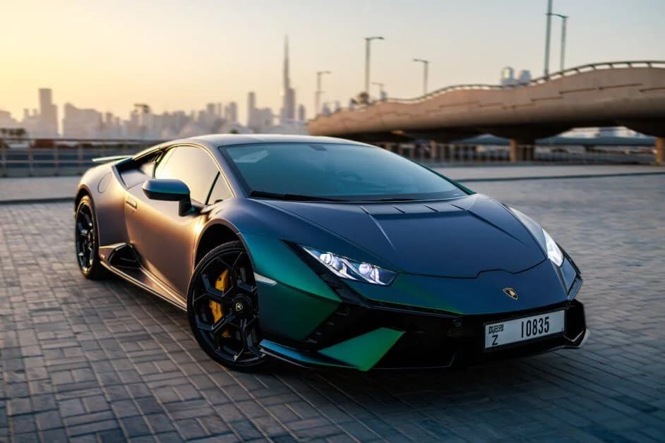 Lamborghini Huracan Tecnica rental Abu Dhabi