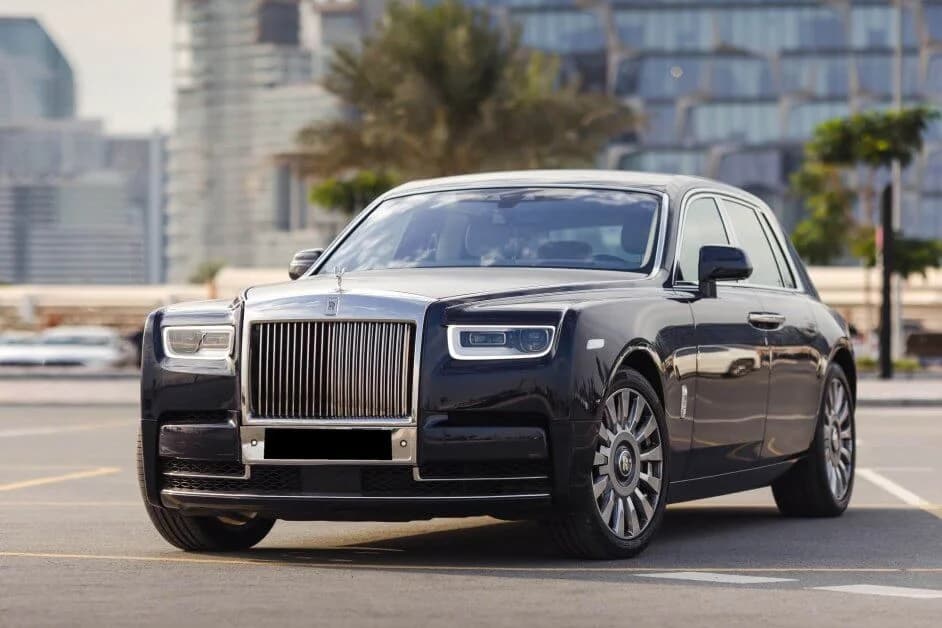 Rolls-Royce Phantom Extended rental Abu Dhabi