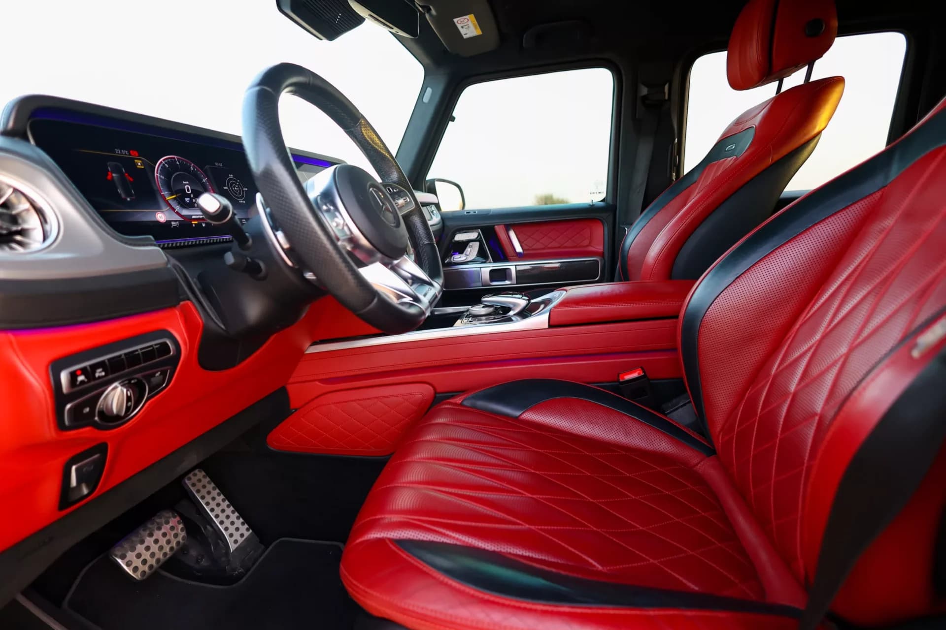 Rent Mercedes G63 Dubai gallery photo 2