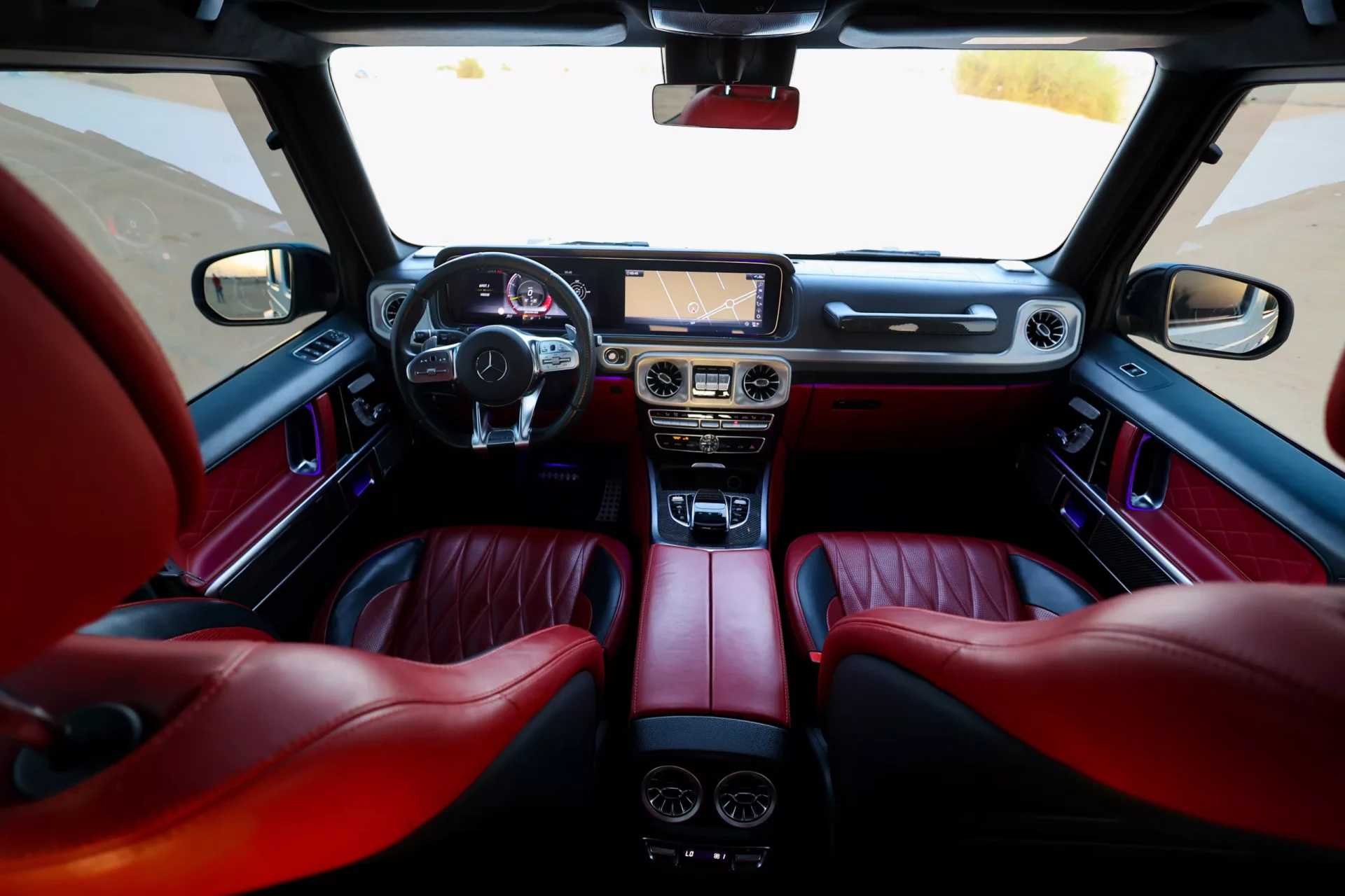 Rent Mercedes G63 Dubai gallery photo 4