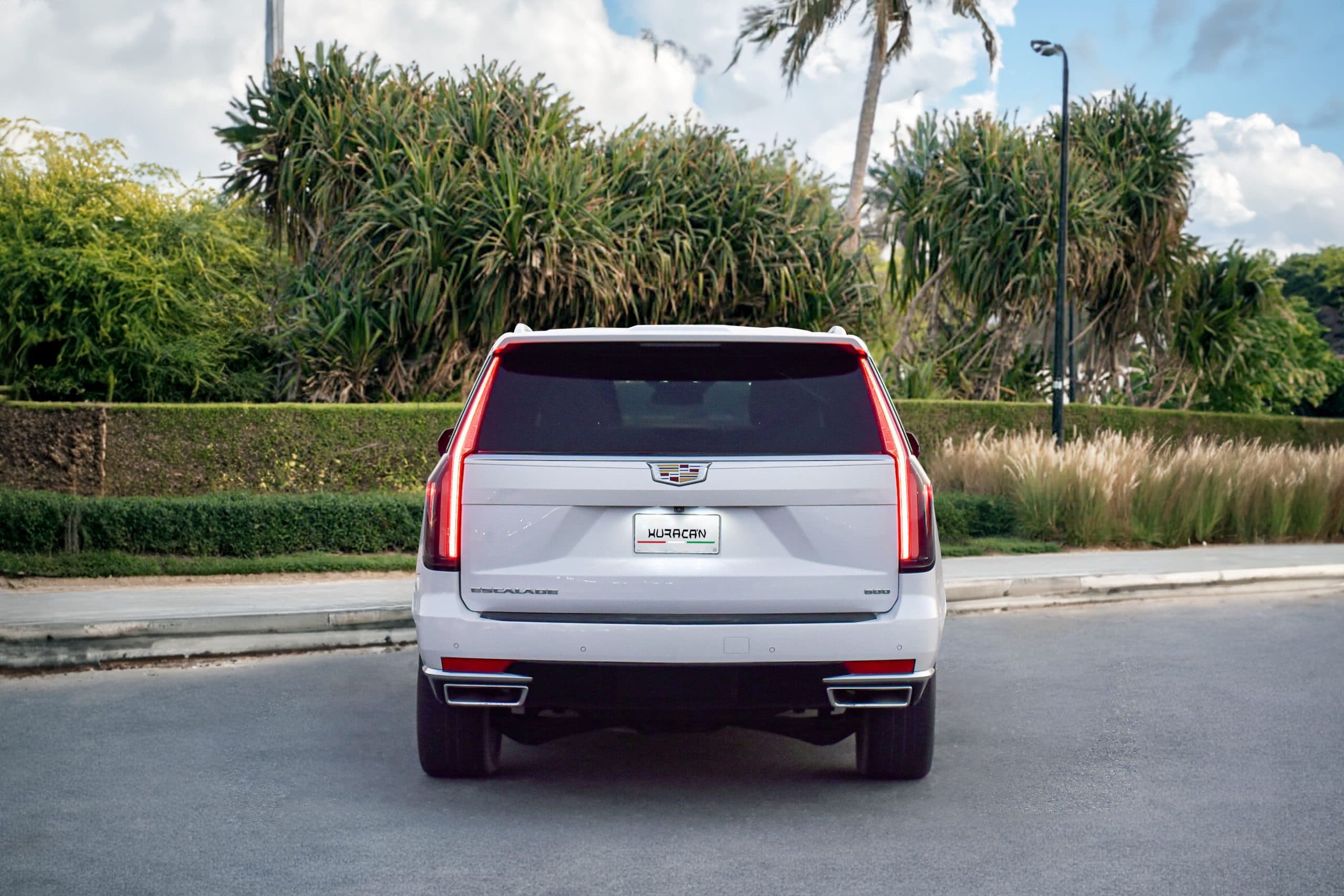 Rent White Cadillac Escalade in Dubai gallery photo 4