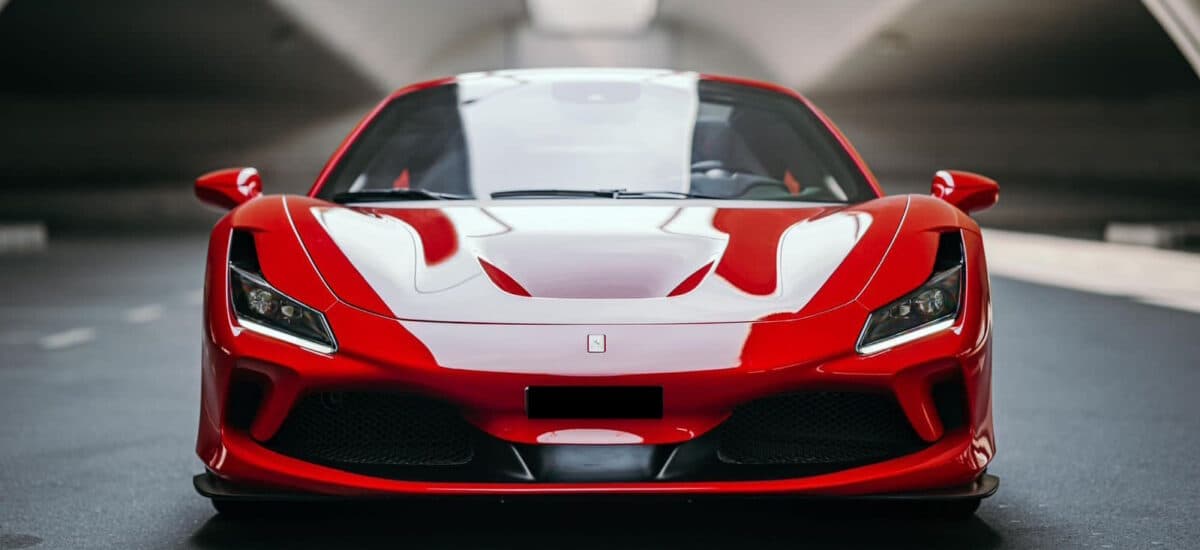 Rent Ferrari F8 in Dubai