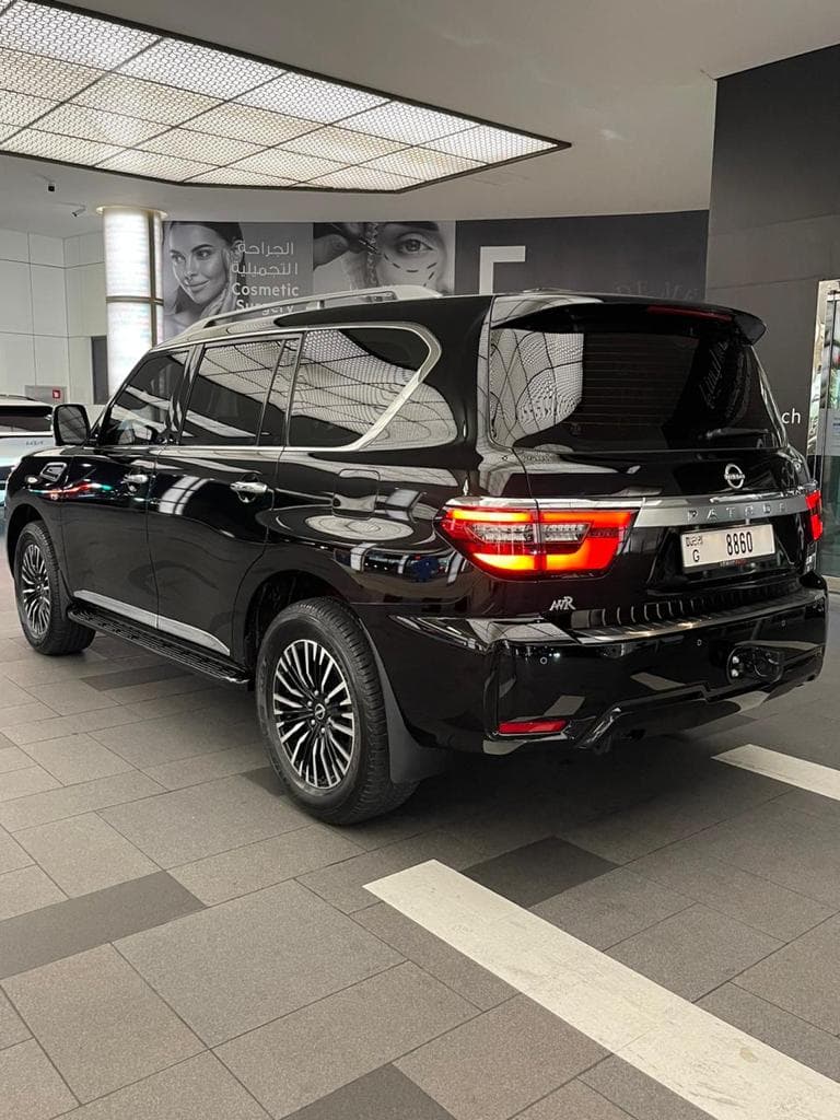 Rent Nissan Patrol Dubai gallery photo 4