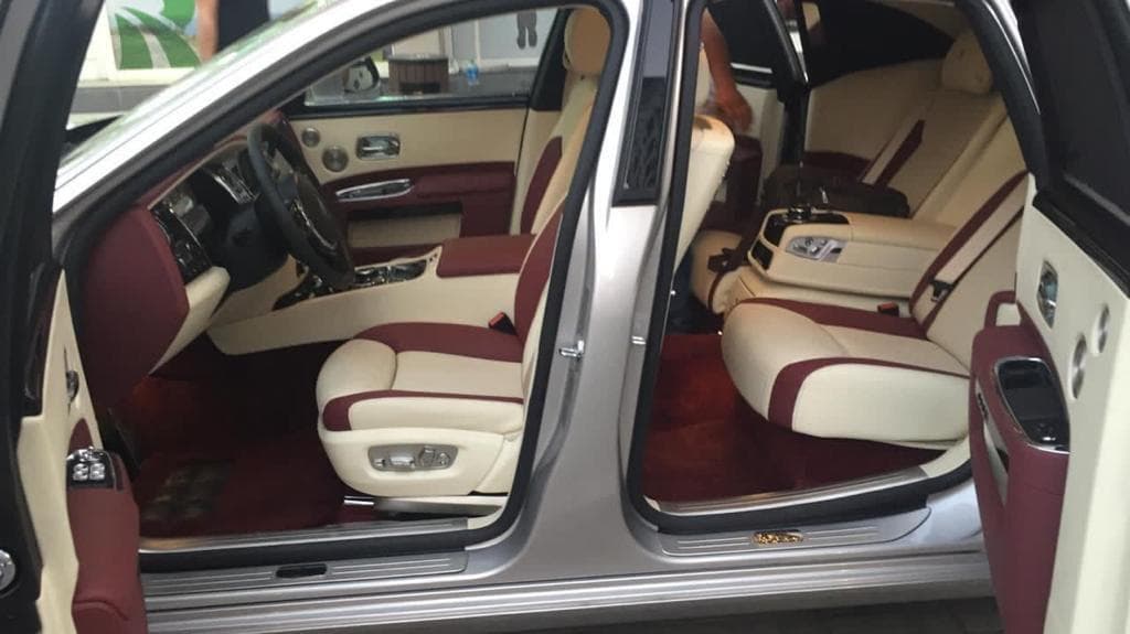 Rent Rolls Royce Ghost in Dubai gallery photo 4