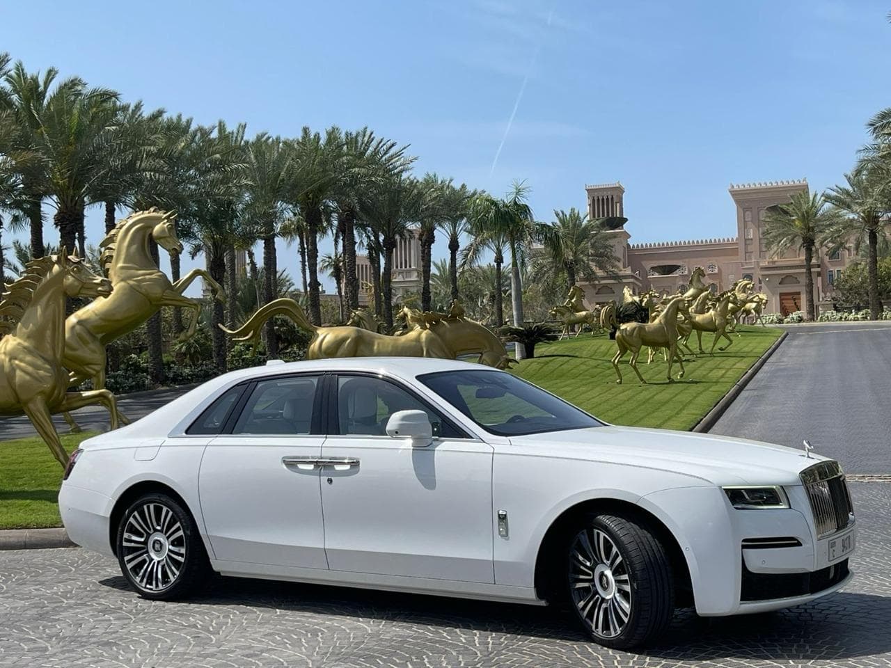 Rent White Rolls Royce Ghost in Dubai gallery photo 3