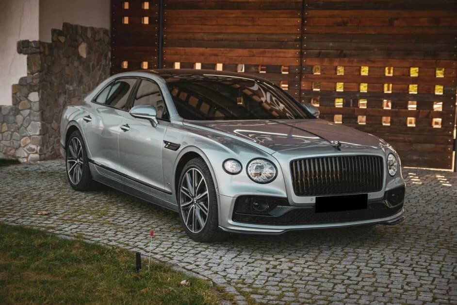 Bentley Flying Spur Mulliner rental Abu Dhabi