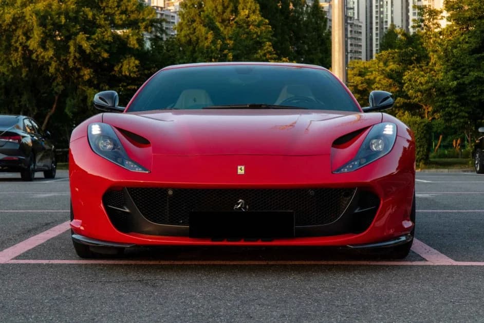 Ferrari 12Cilindri rental Abu Dhabi