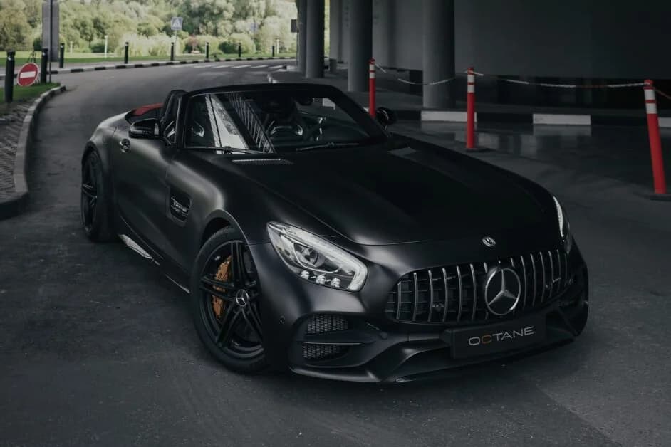 Mercedes-Benz AMG SL 63 Roadster rental Abu Dhabi