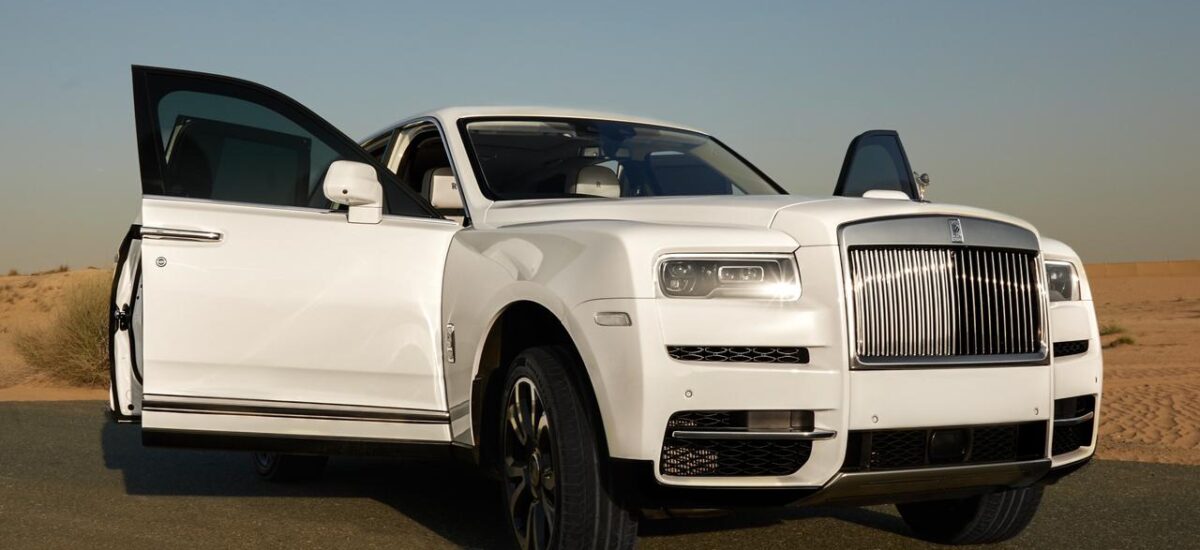 Rent Rolls Royce Cullinan in Dubai