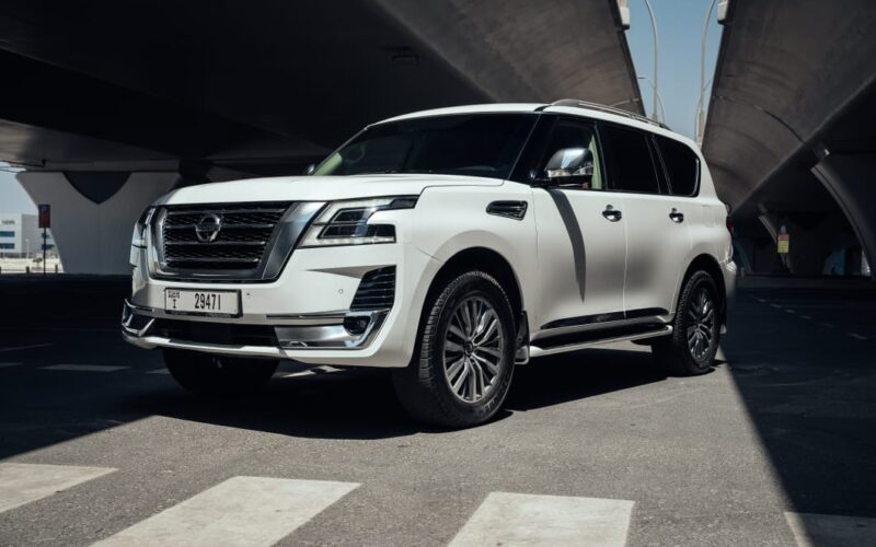 Rent Nissan Patrol White in Dubai