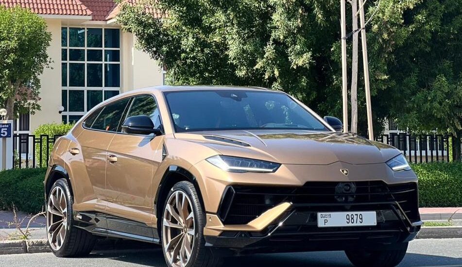 Rent Lamborghini Urus S in Dubai